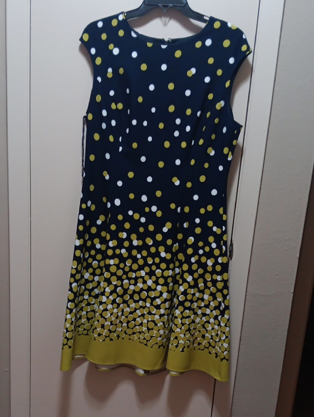Sleevless Dress